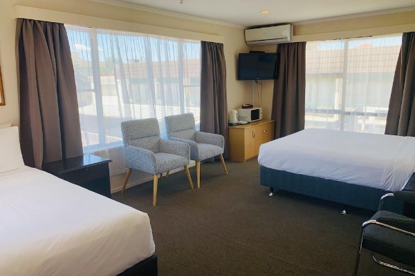 Hotel Alpers Lodge & Conference Centre (Newmarket)